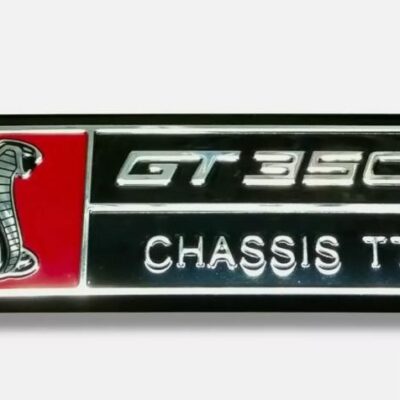 FORD MUSTANG EMBLEMA SALPICADERO GT350